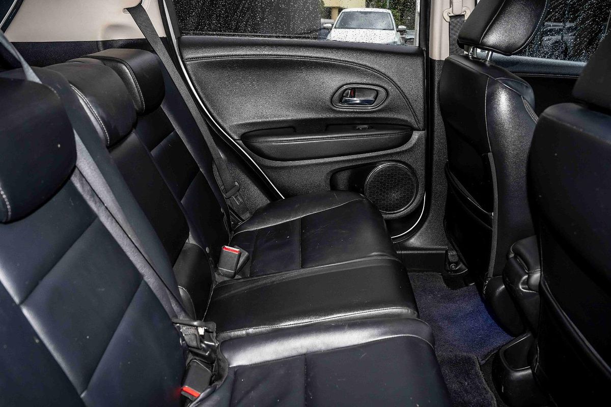 2015 Honda HR-V VTi-L