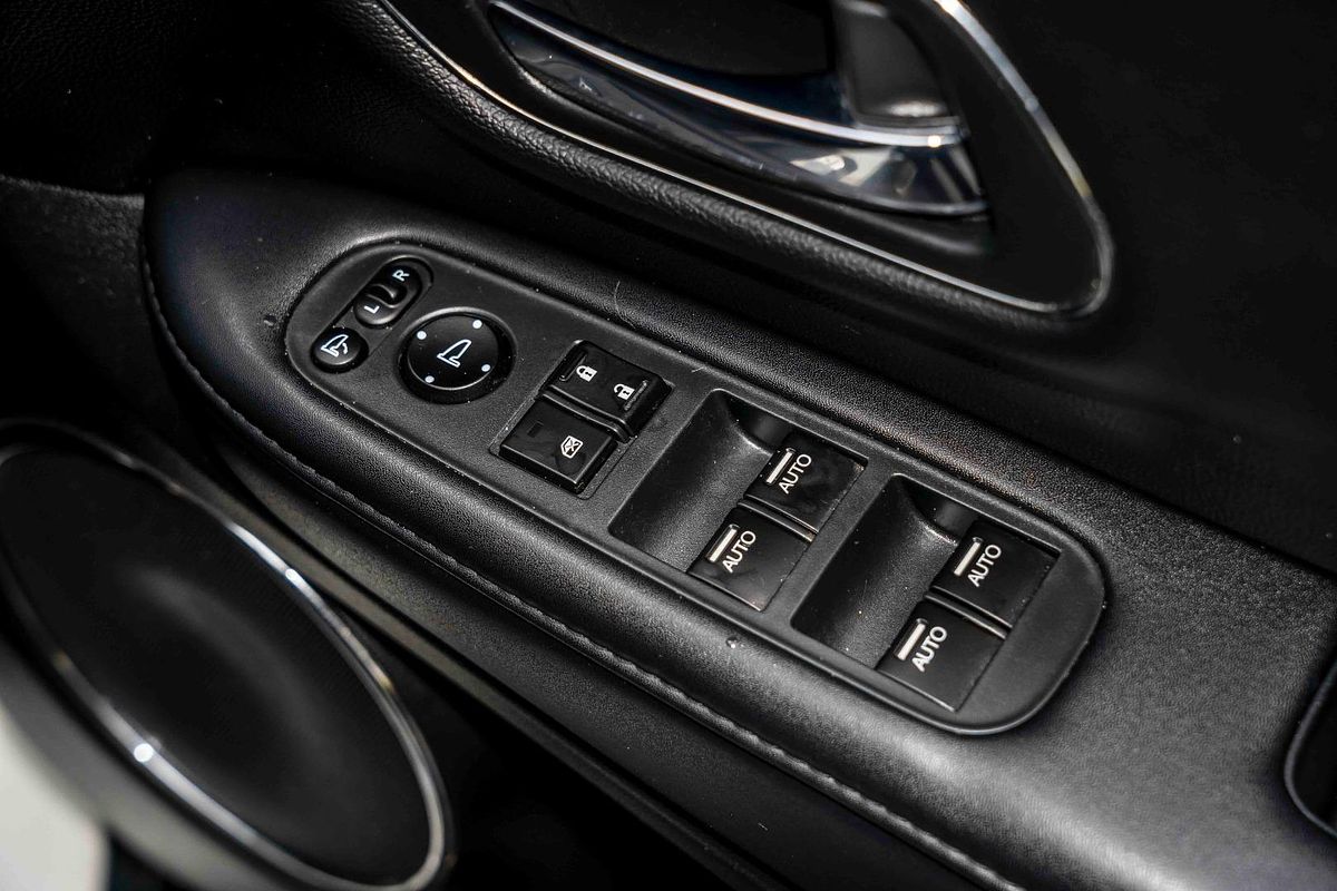 2015 Honda HR-V VTi-L