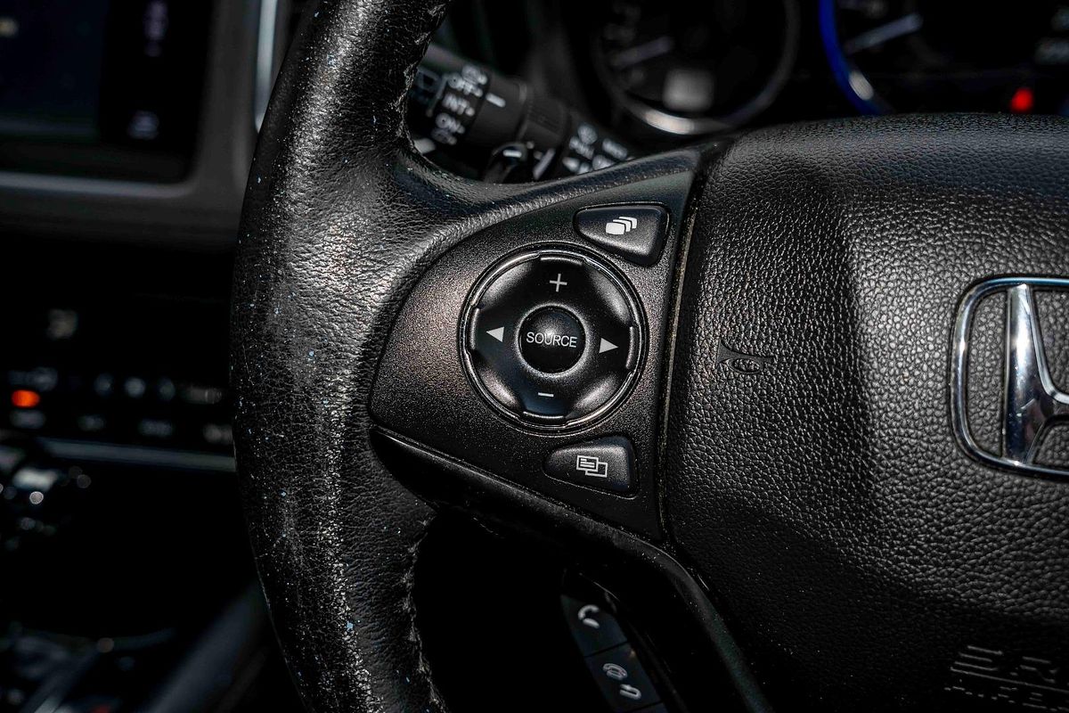2015 Honda HR-V VTi-L
