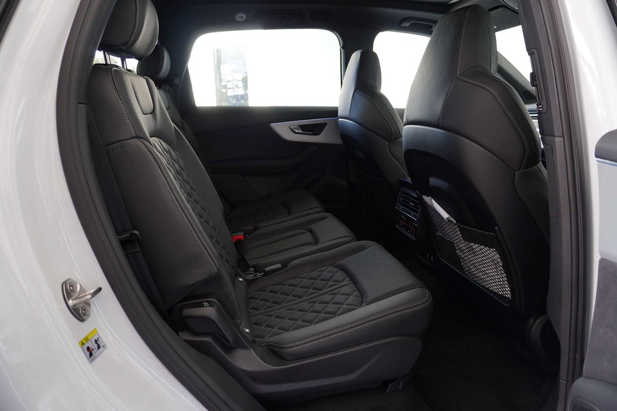 2024 Audi Q7 50 TDI S line 4M