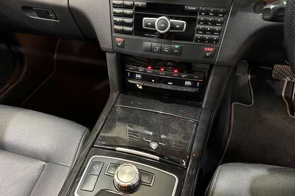 2012 Mercedes-Benz E-Class E250 CDI BlueEFFICIENCY Avantgarde W212