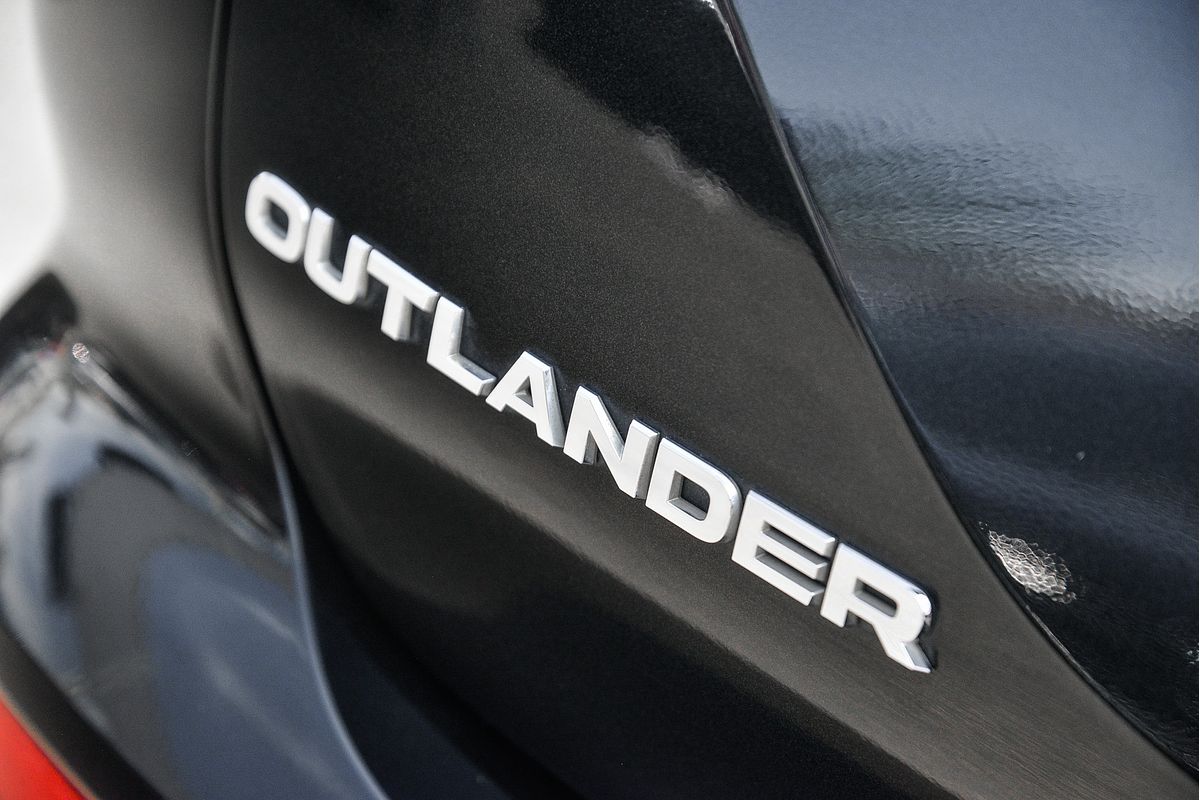 2022 Mitsubishi Outlander Exceed Tourer ZM