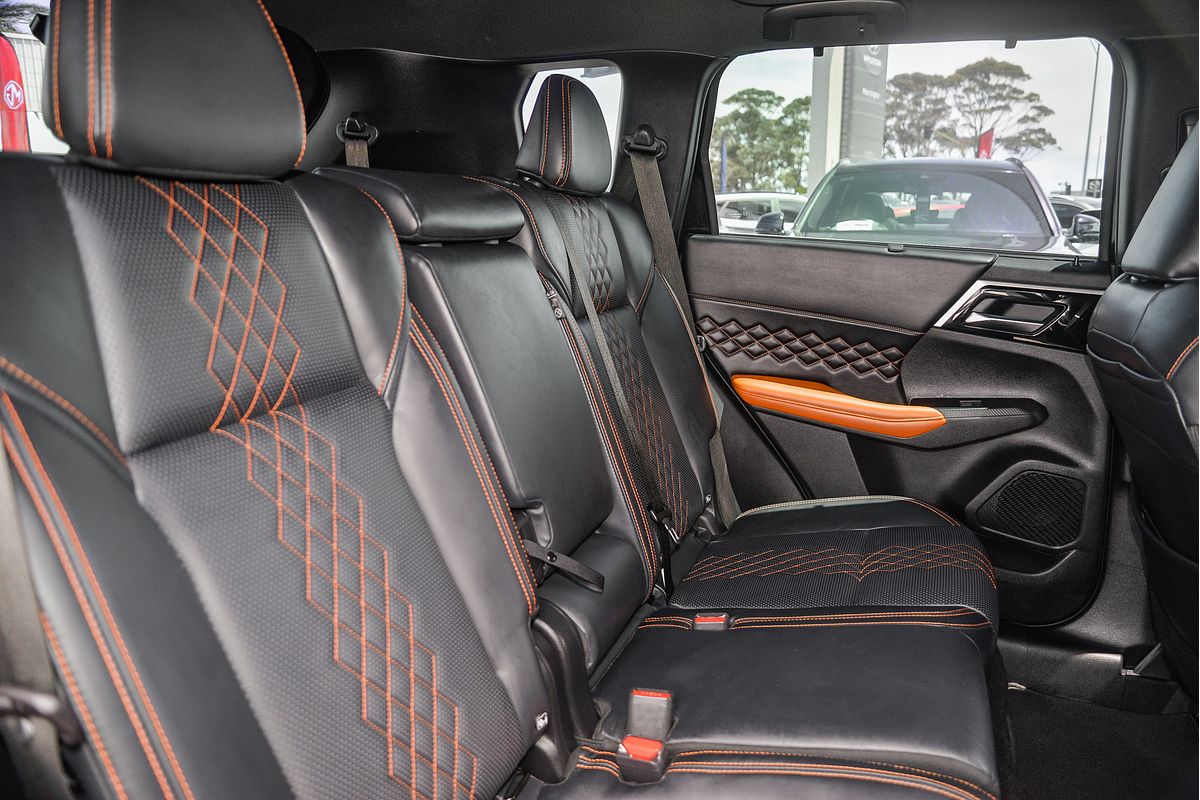 2022 Mitsubishi Outlander Exceed Tourer ZM
