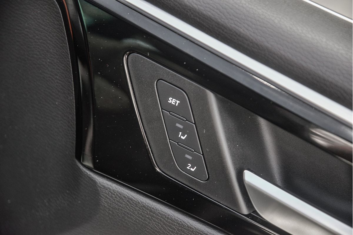 2022 Mitsubishi Outlander Exceed Tourer ZM