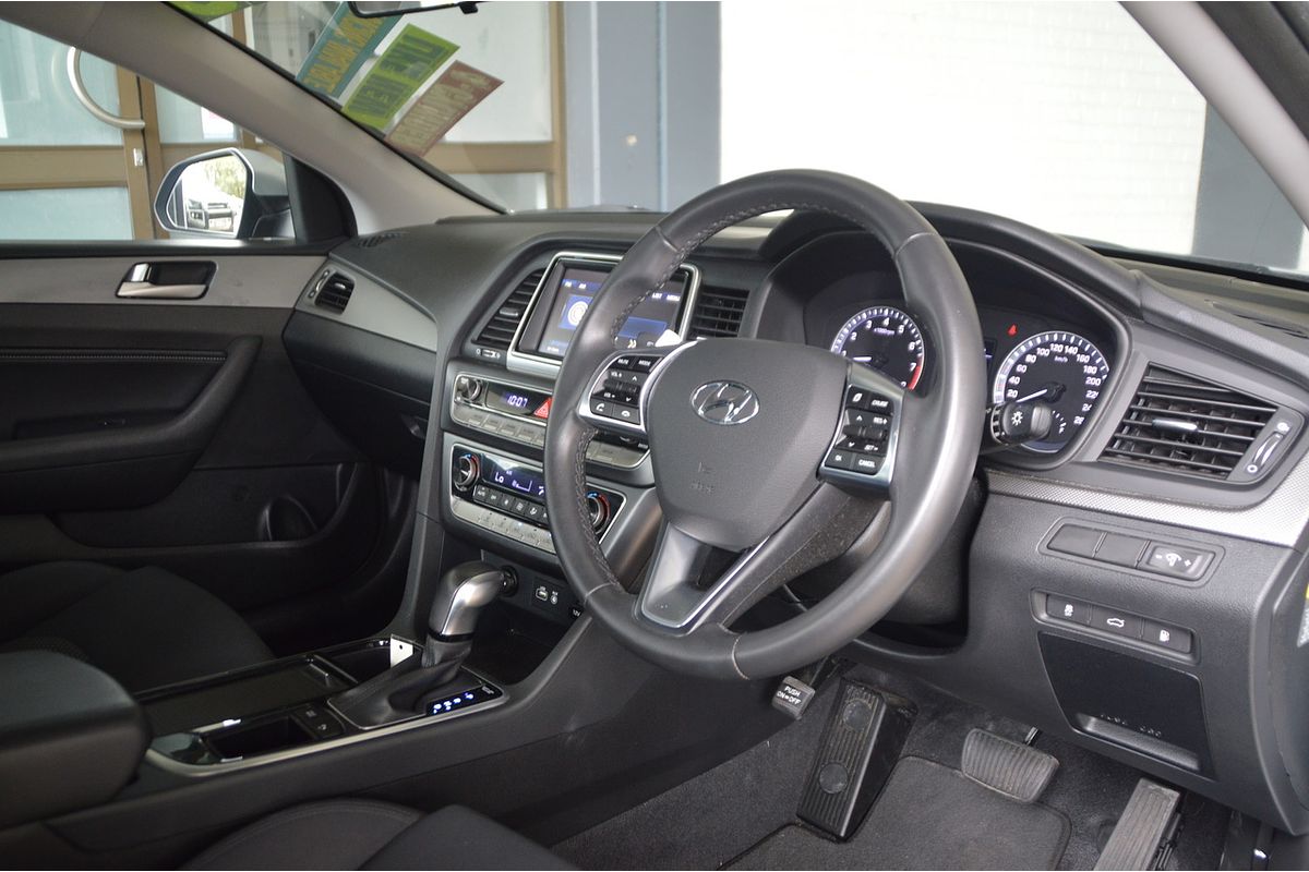 2018 Hyundai Sonata Active LF4