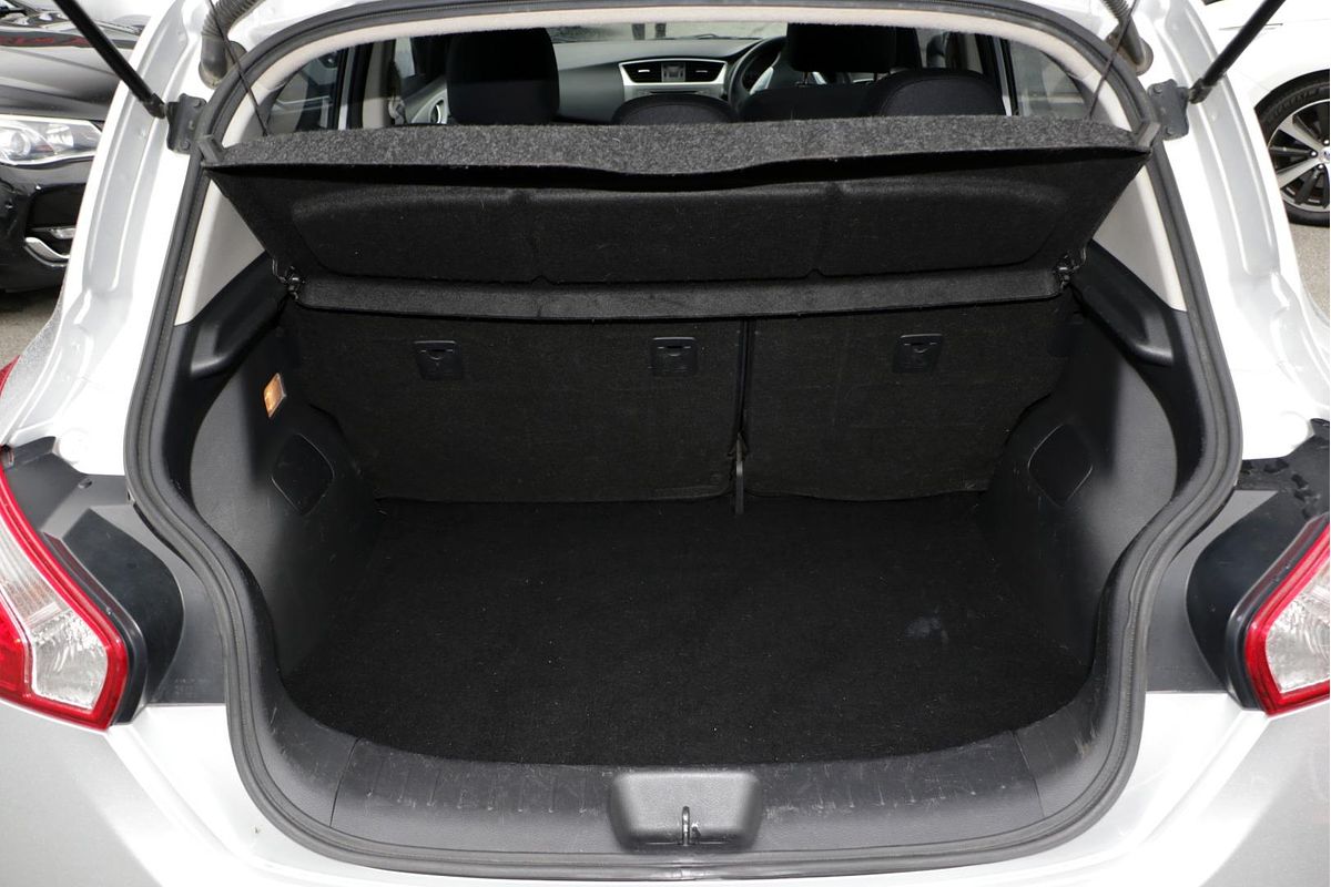 2013 Nissan Pulsar ST C12