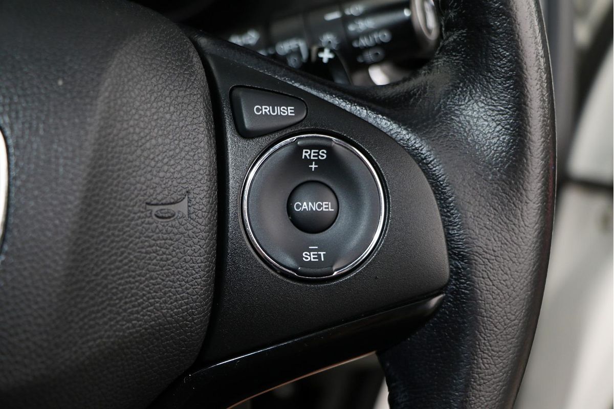 2016 Honda HR-V VTi-L