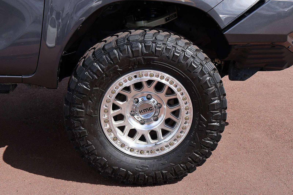 2023 Toyota Hilux SR5 GUN126R 4X4