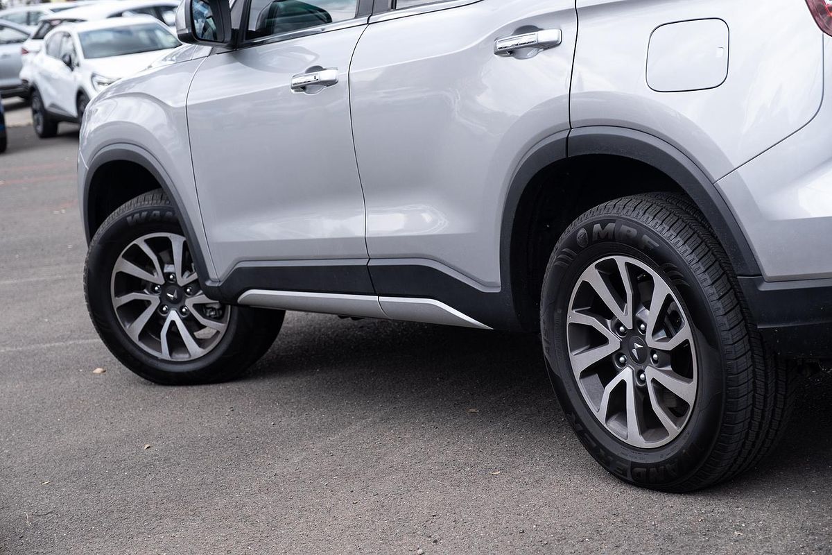 2023 Mahindra Scorpio Z8L
