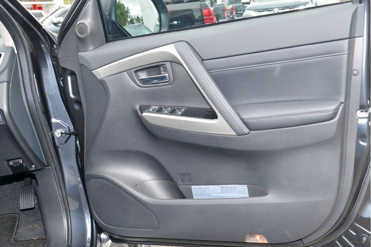 2024 Mitsubishi Pajero Sport GLS QG