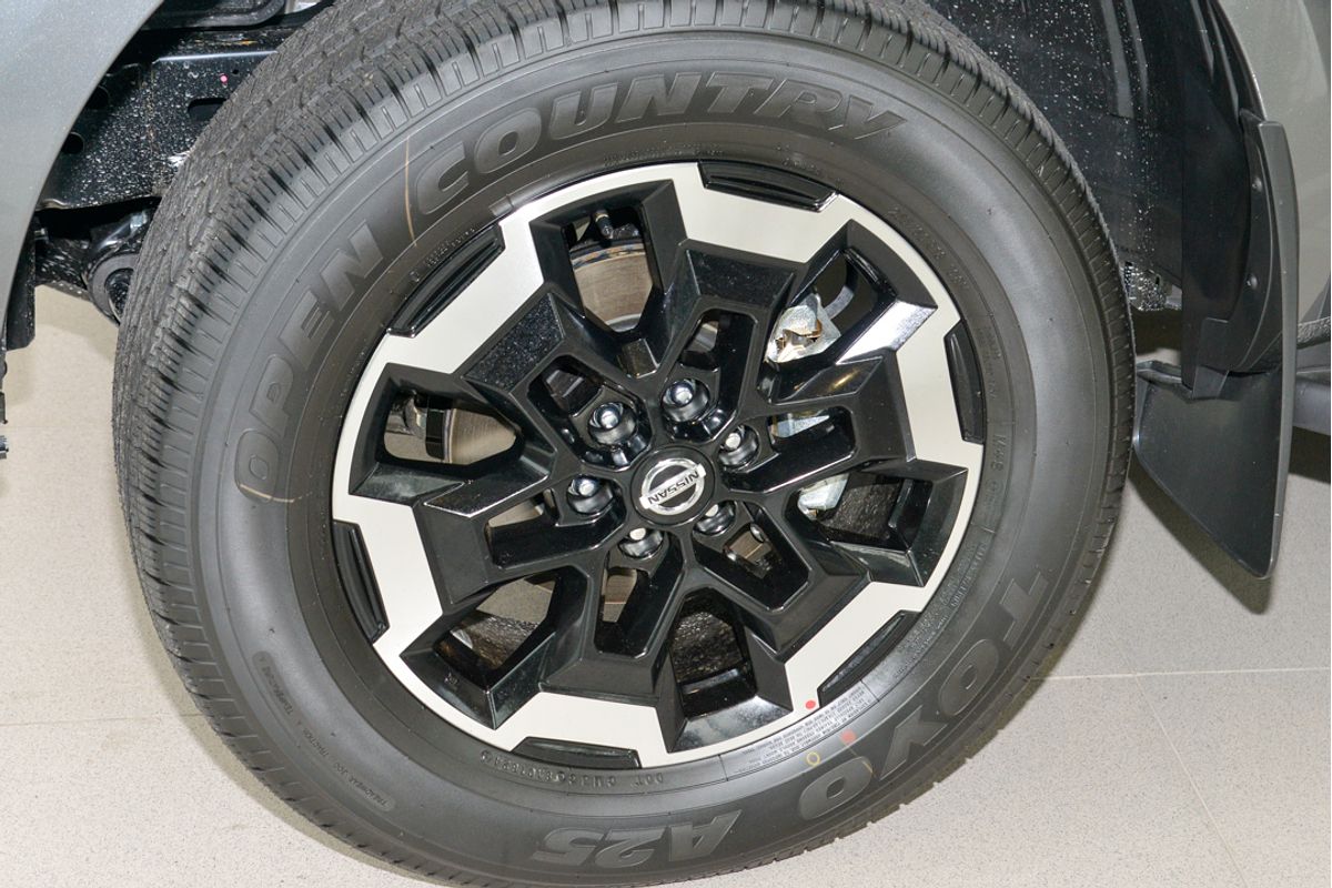 2024 Nissan Navara ST-X D23 4X4