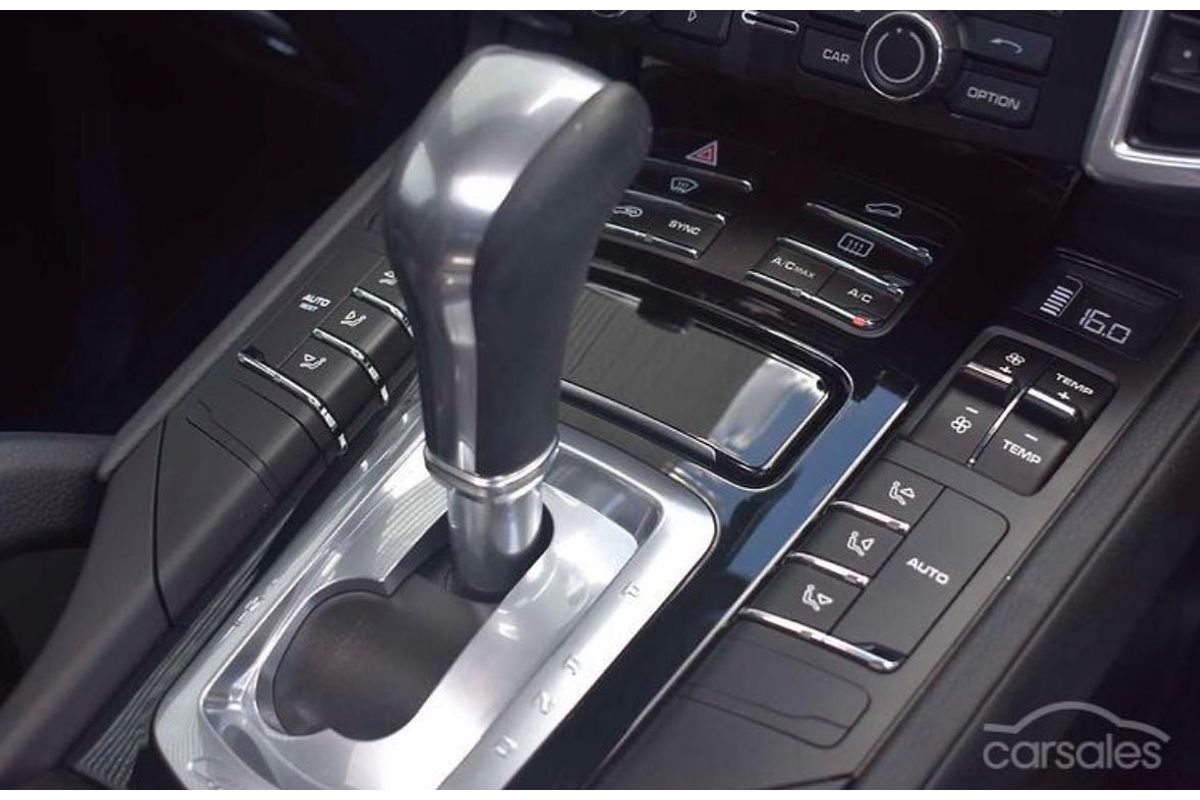 2015 Porsche Cayenne Diesel 92A