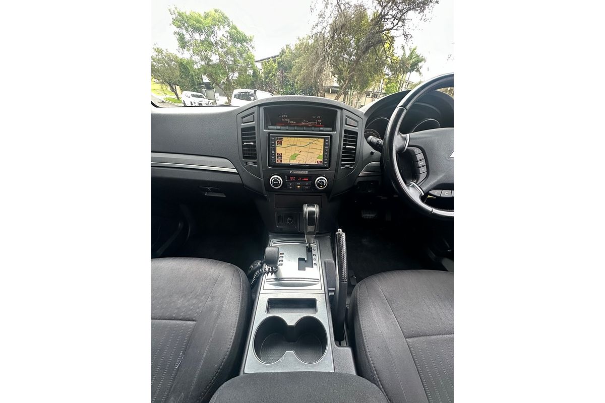 2011 Mitsubishi Pajero Platinum NT