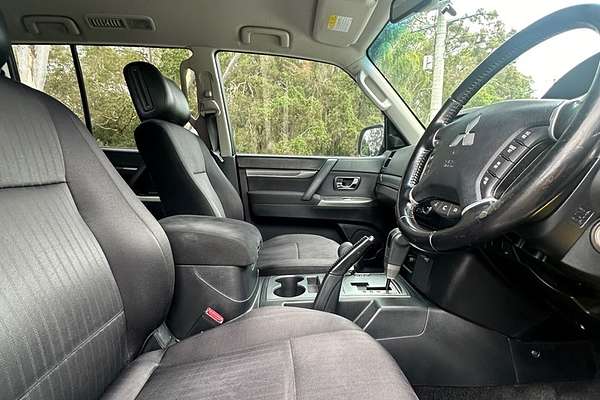 2011 Mitsubishi Pajero Platinum NT