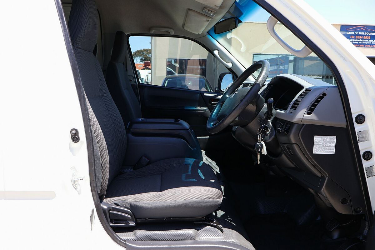 2010 Toyota Hiace Commuter KDH223R