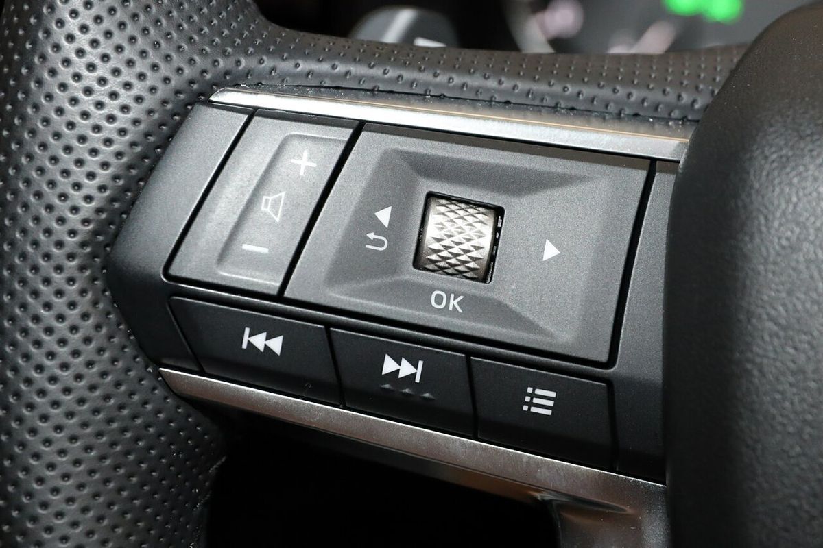 2023 Mitsubishi Outlander ES ZM