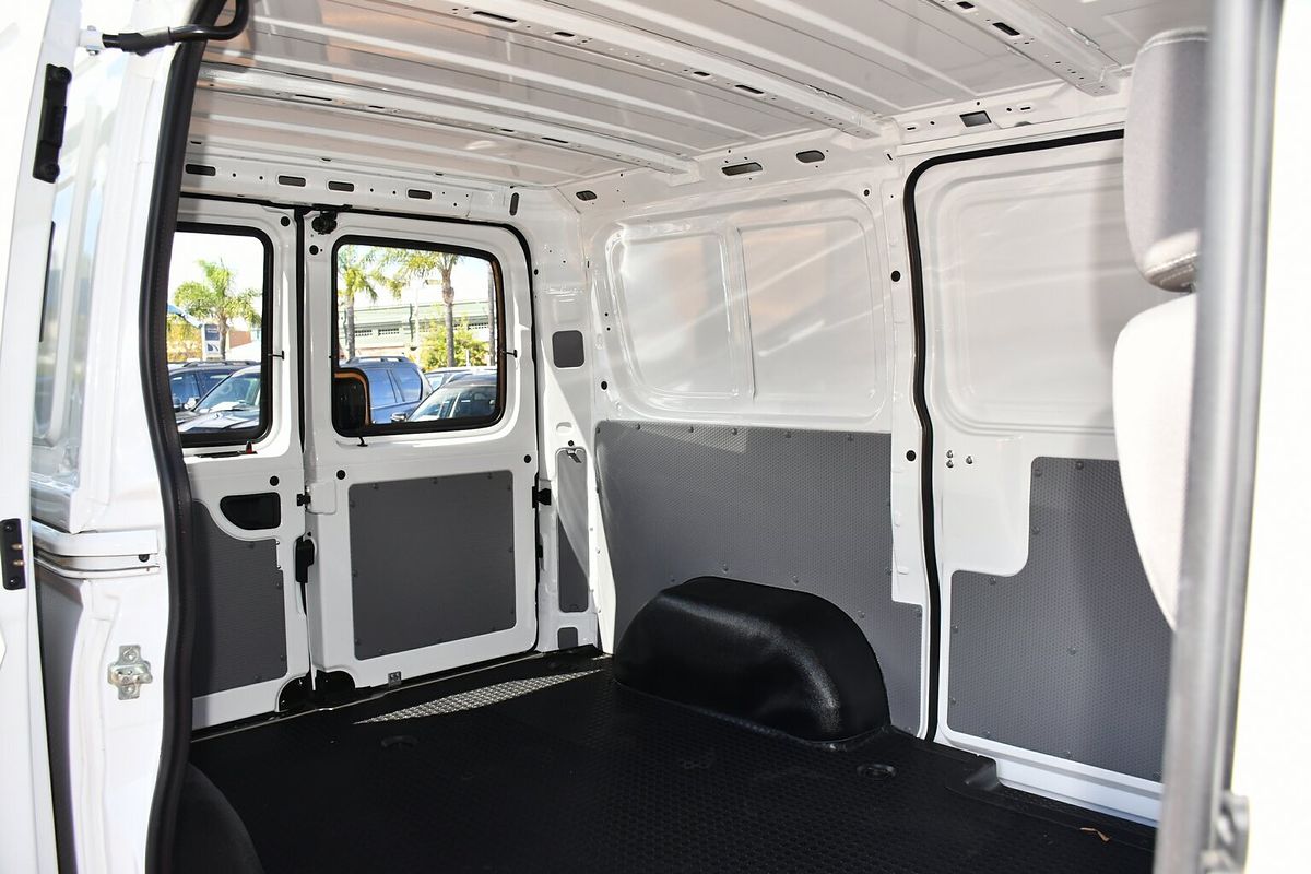 2023 LDV V80 SWB