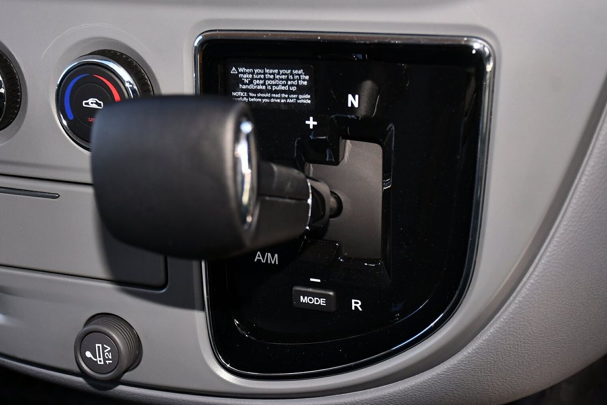 2023 LDV V80 SWB