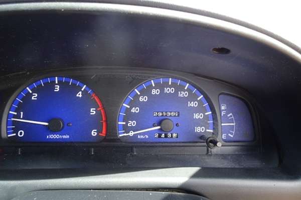 2001 Toyota Hilux LN167R 4X4