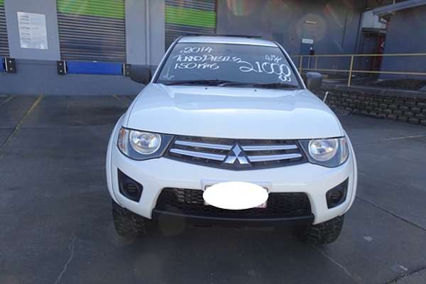 2014 Mitsubishi Triton GLX MN 4X4