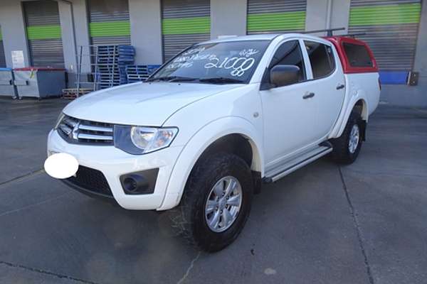 2014 Mitsubishi Triton GLX MN 4X4