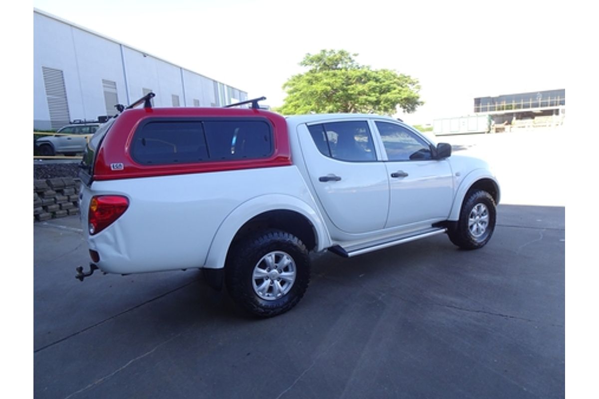 2014 Mitsubishi Triton GLX MN 4X4