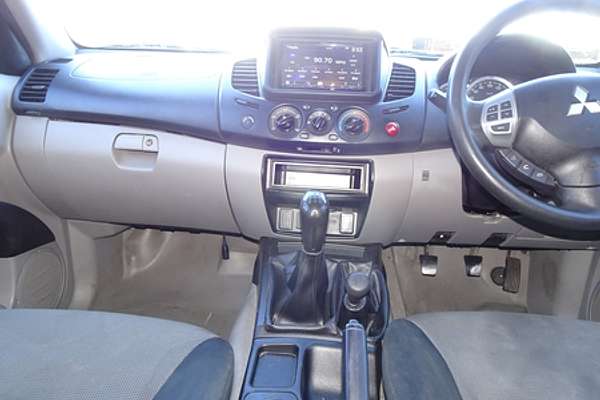 2014 Mitsubishi Triton GLX MN 4X4