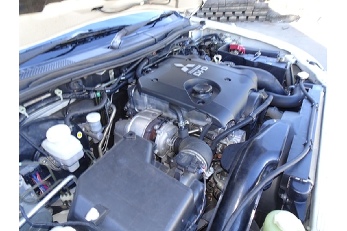 2014 Mitsubishi Triton GLX MN 4X4