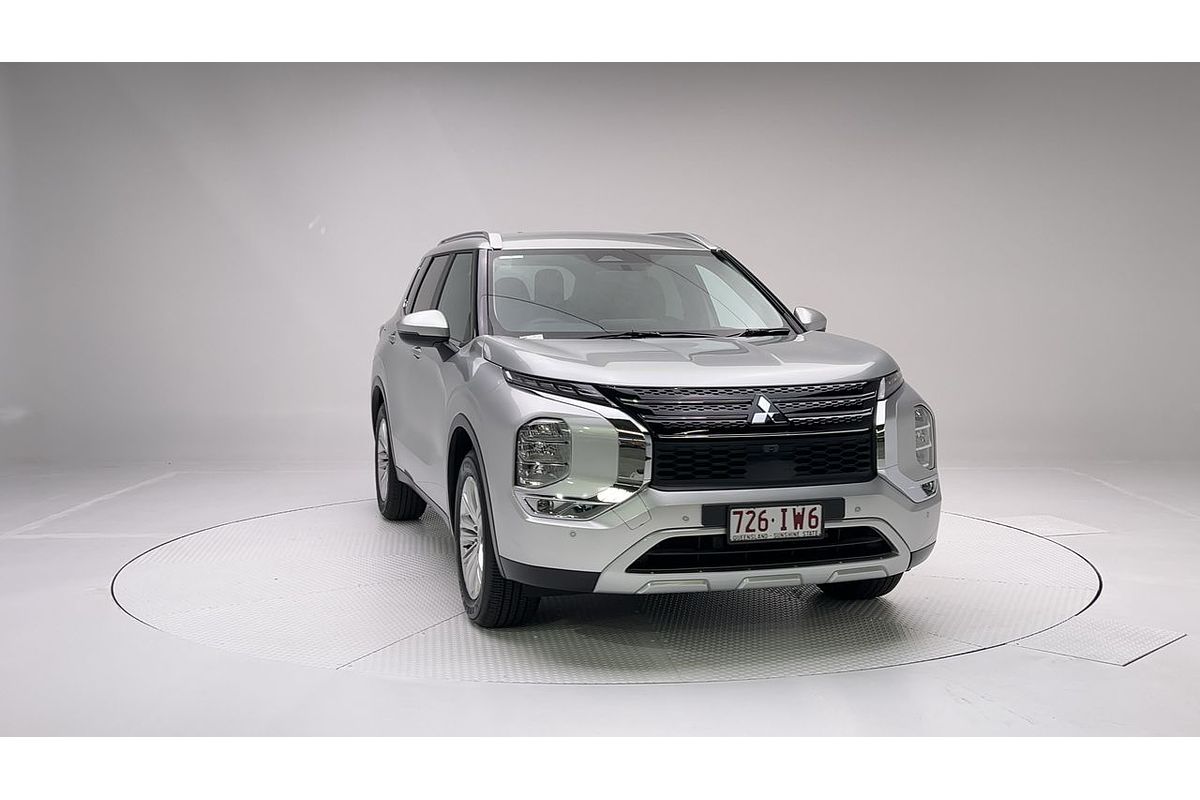 2023 Mitsubishi Outlander LS ZM