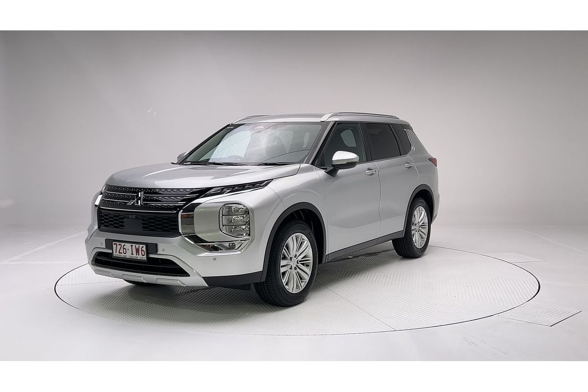 2023 Mitsubishi Outlander LS ZM