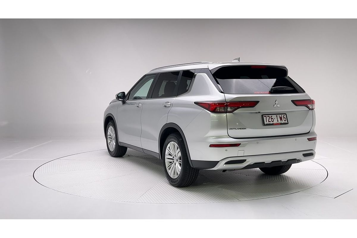 2023 Mitsubishi Outlander LS ZM