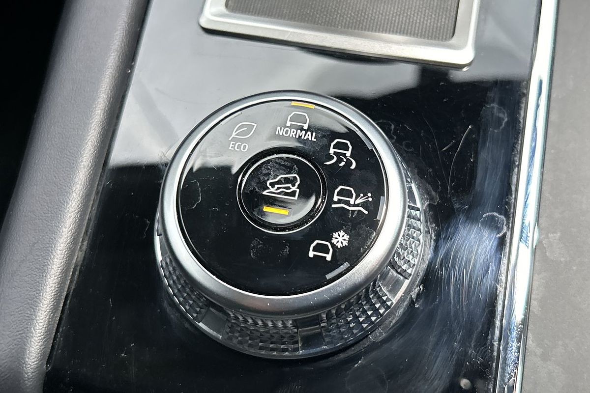2023 Mitsubishi Outlander LS ZM