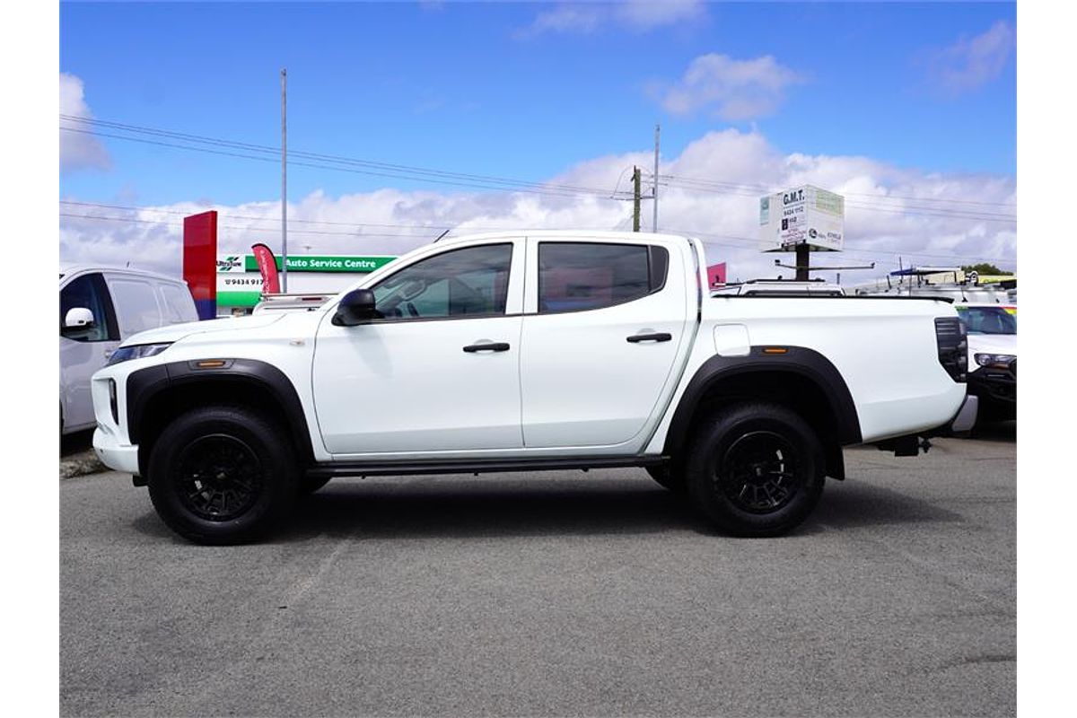 2020 Mitsubishi Triton GLX ADAS MR 4X4