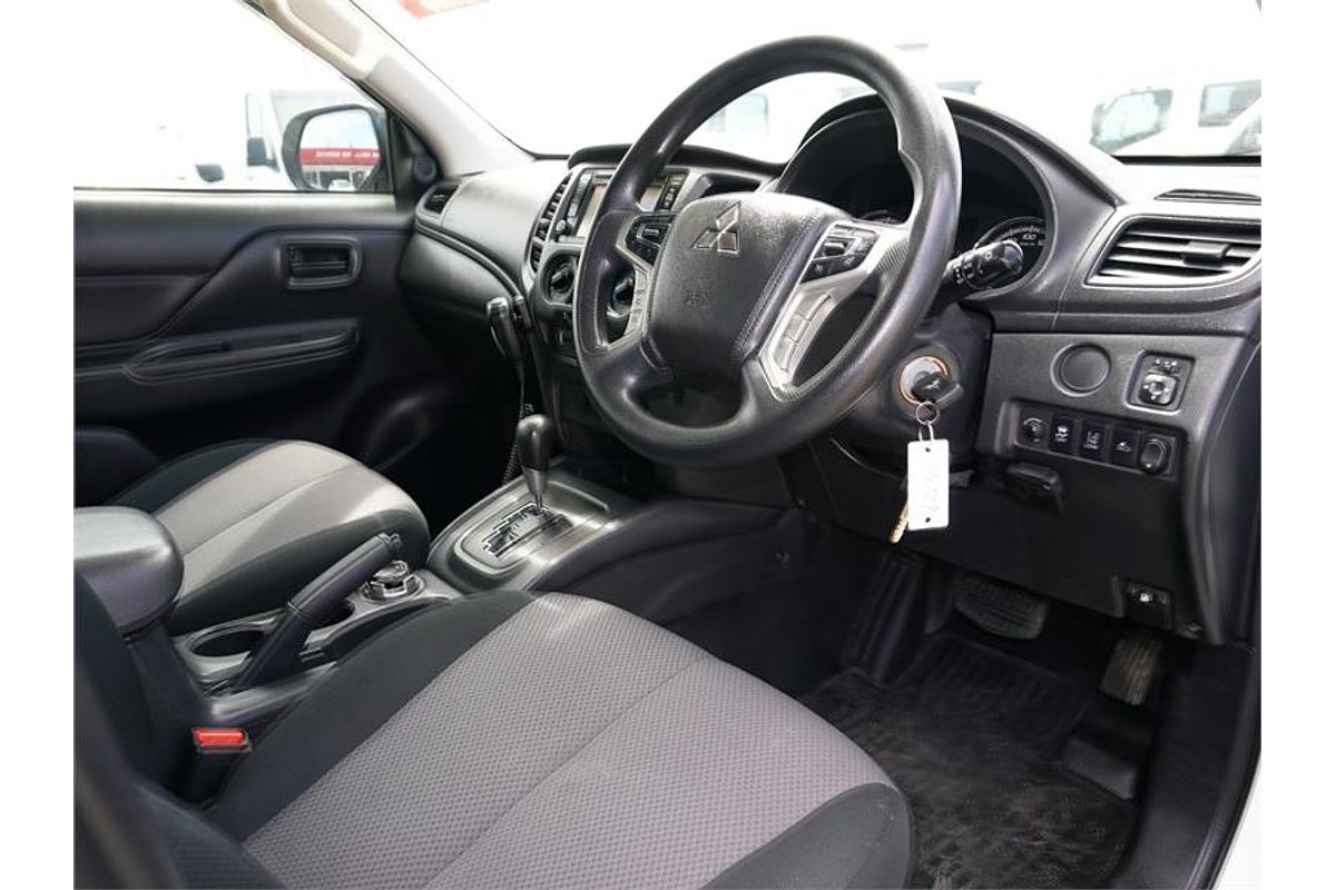 2020 Mitsubishi Triton GLX ADAS MR 4X4