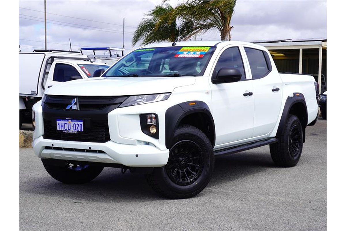 2020 Mitsubishi Triton GLX ADAS MR 4X4