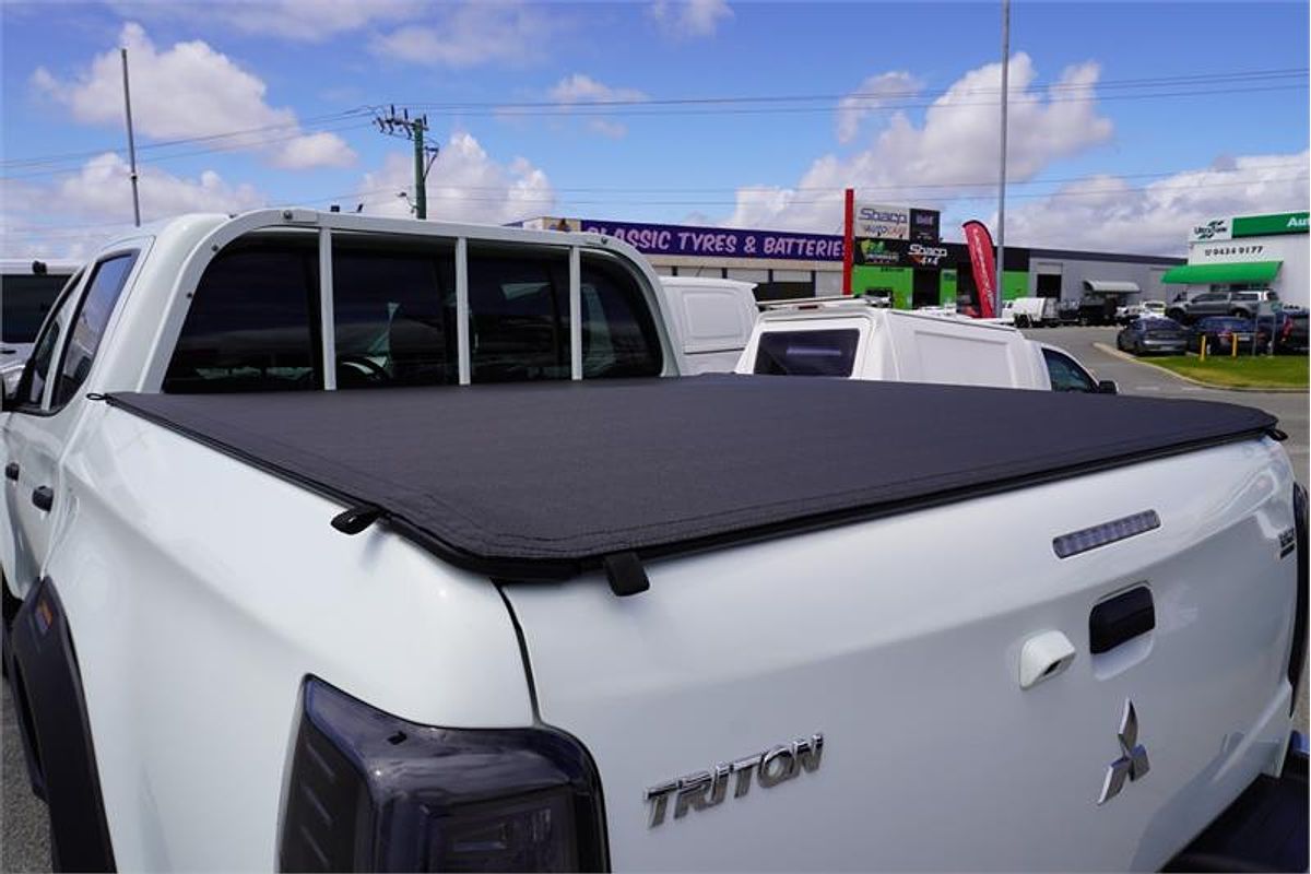 2020 Mitsubishi Triton GLX ADAS MR 4X4
