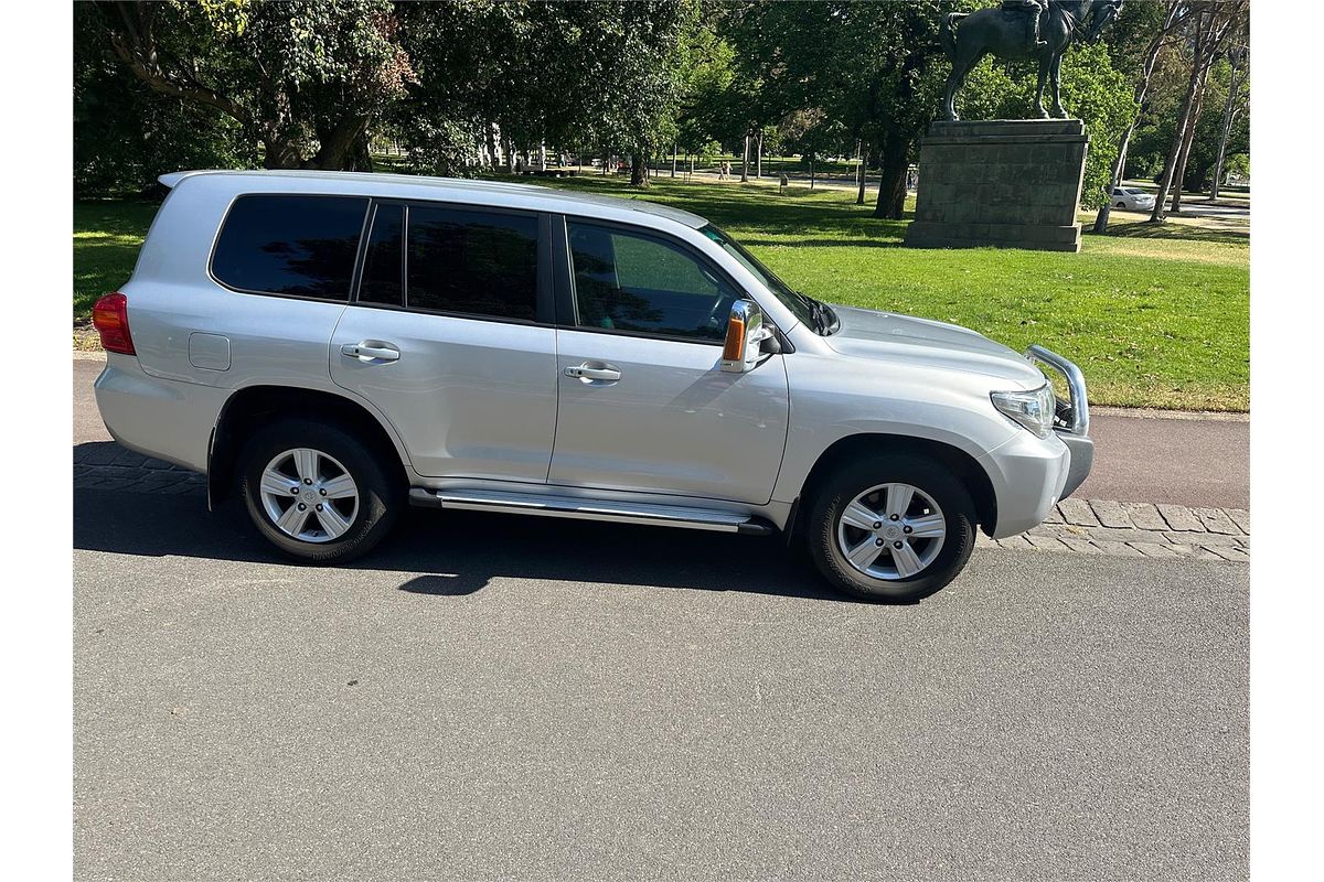 2013 Toyota Landcruiser Altitude VDJ200R