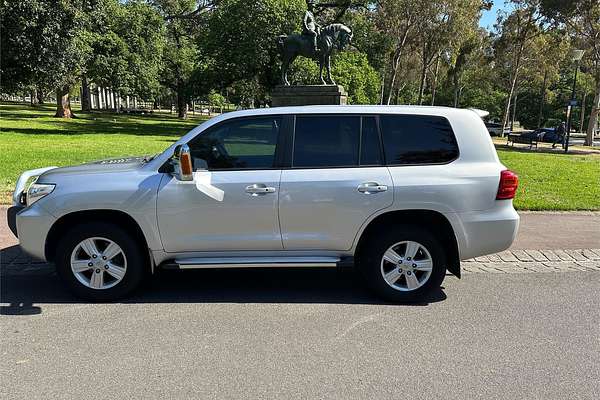 2013 Toyota Landcruiser Altitude VDJ200R