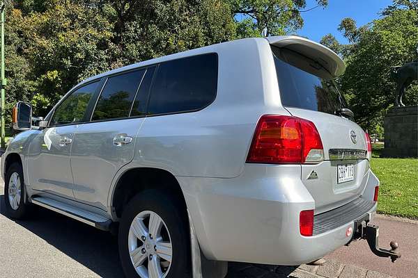 2013 Toyota Landcruiser Altitude VDJ200R