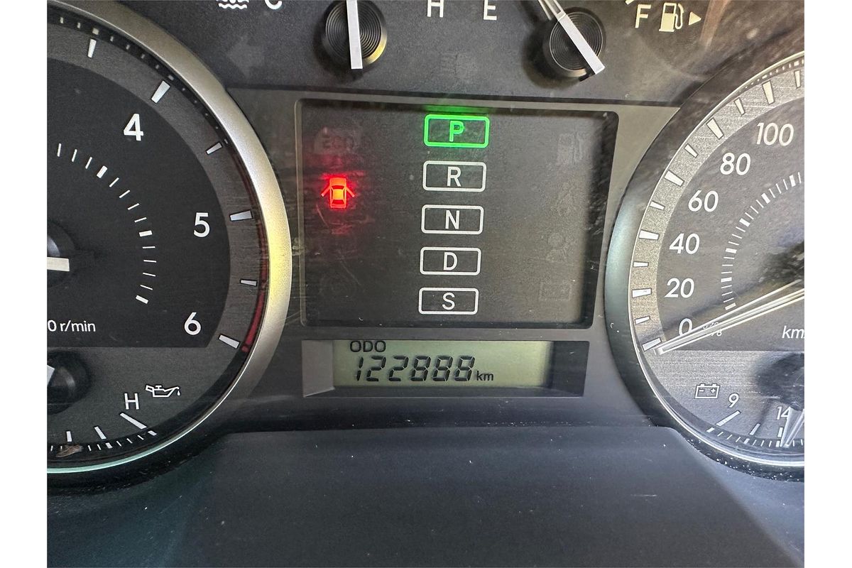 2013 Toyota Landcruiser Altitude VDJ200R