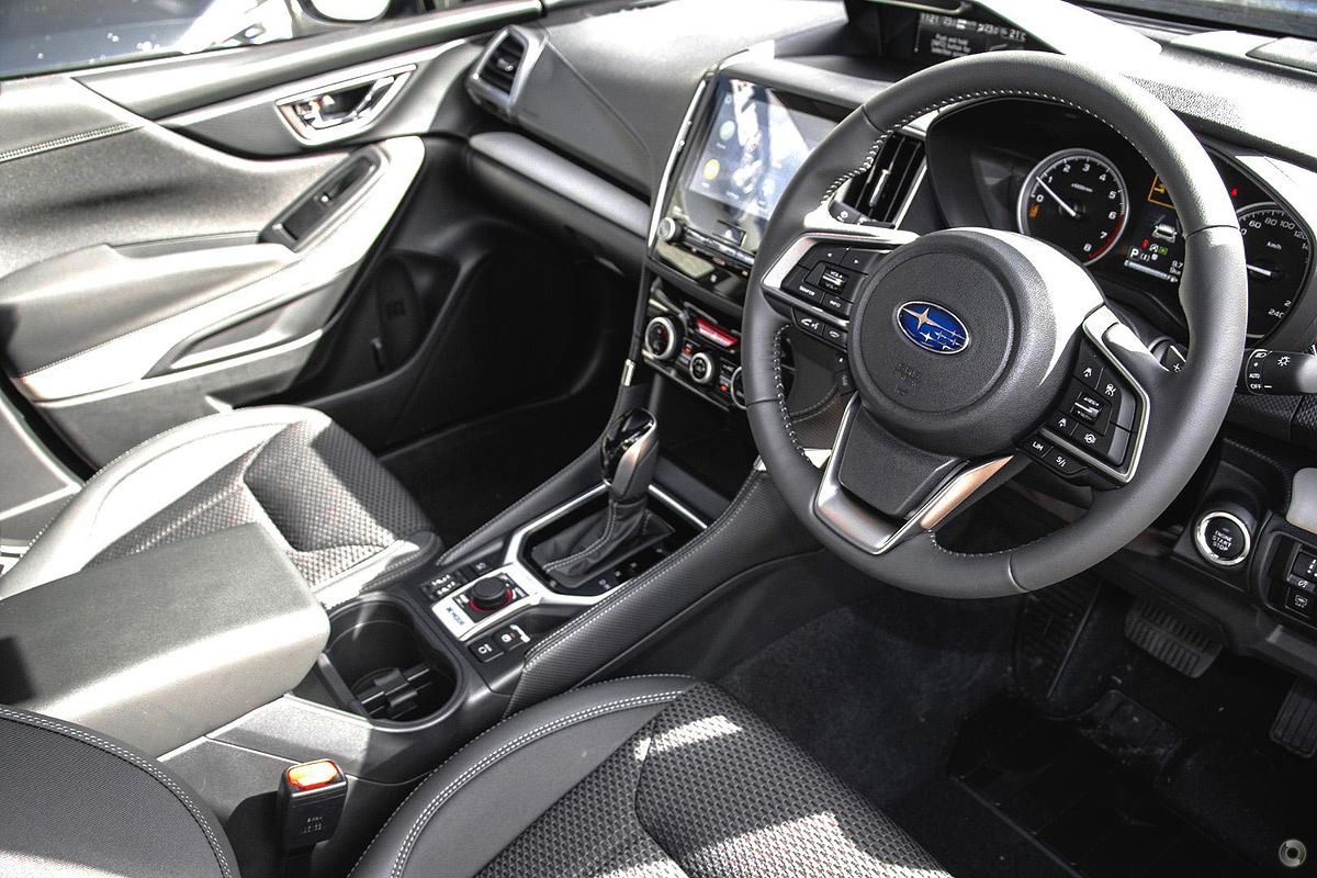 2024 Subaru Forester 2.5i Premium S5