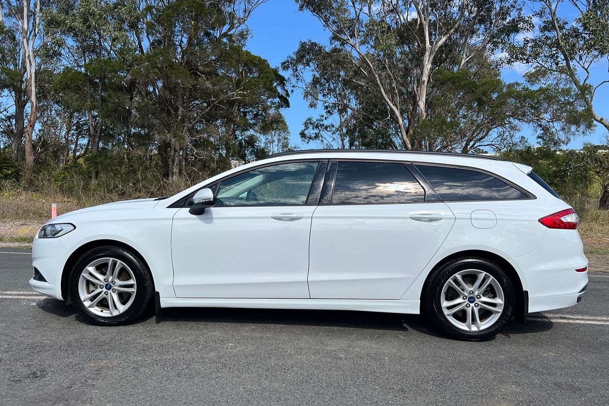 2015 Ford Mondeo Ambiente MD