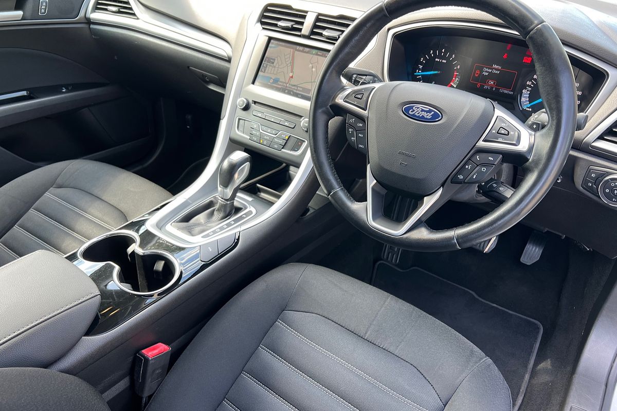 2015 Ford Mondeo Ambiente MD