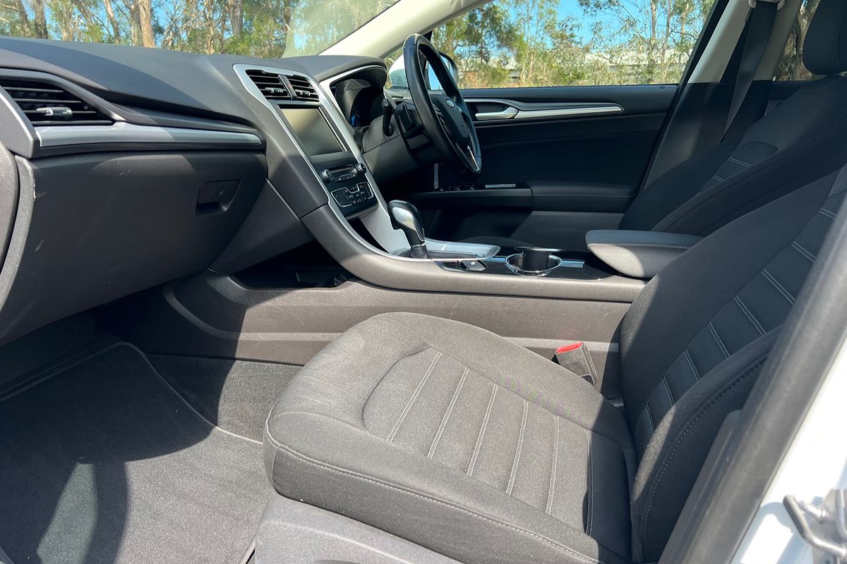 2015 Ford Mondeo Ambiente MD