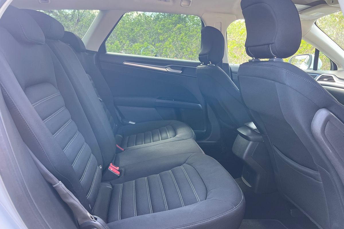 2015 Ford Mondeo Ambiente MD