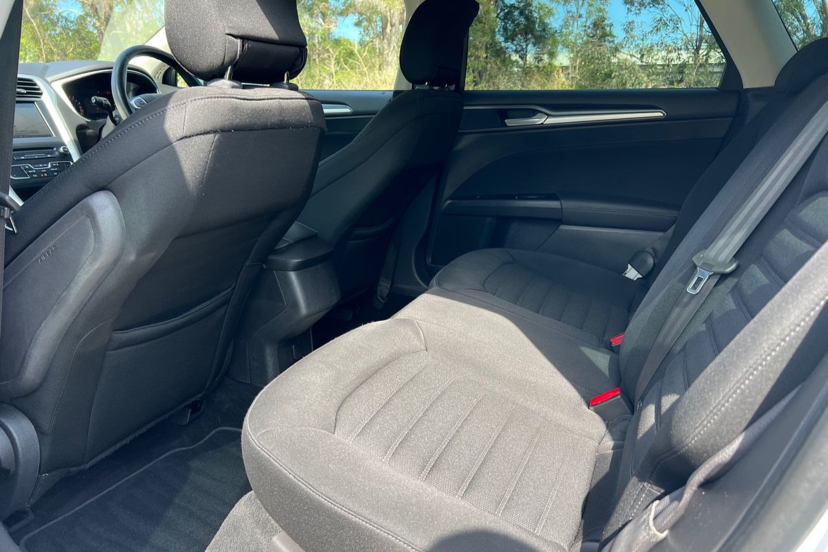 2015 Ford Mondeo Ambiente MD