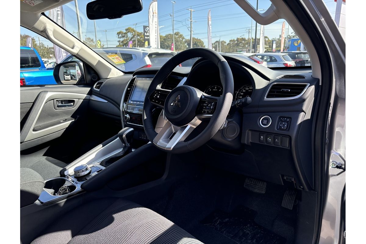 2024 Mitsubishi Pajero Sport GLS QG