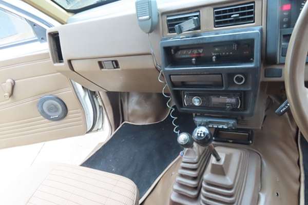 1990 Nissan Navara Nugget D21 4X4