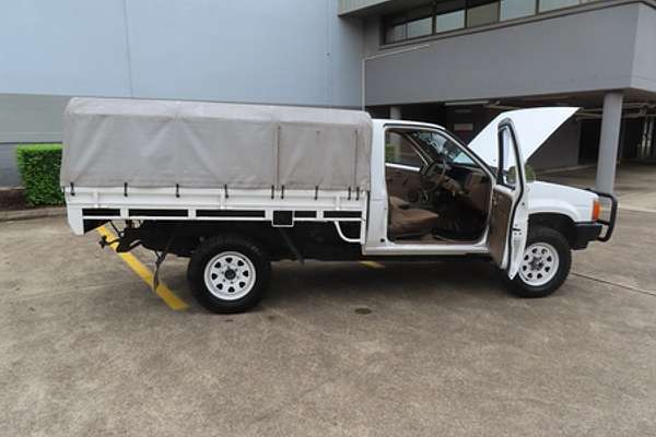 1990 Nissan Navara Nugget D21 4X4