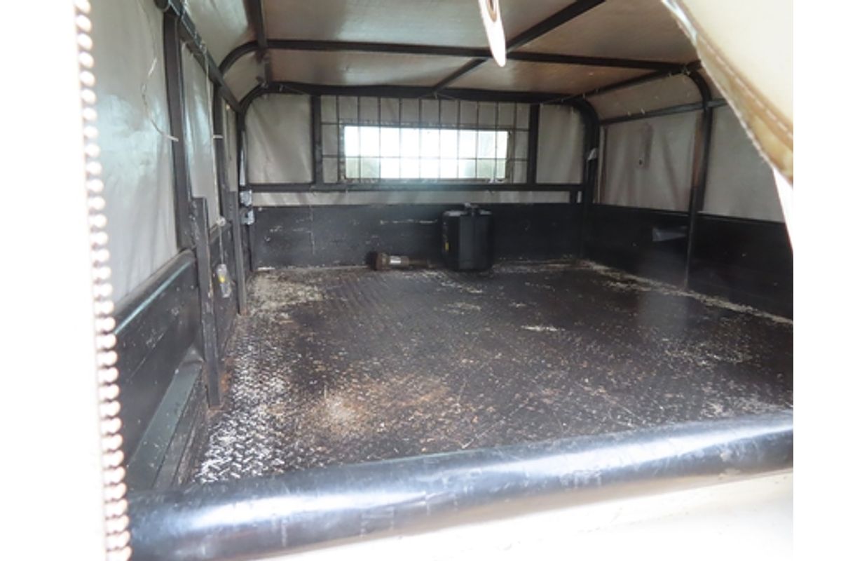 1990 Nissan Navara Nugget D21 4X4